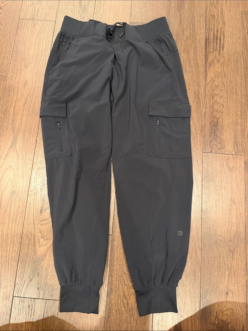 all in motion Black Cargo Jogger Pants Size Medium - C11-732